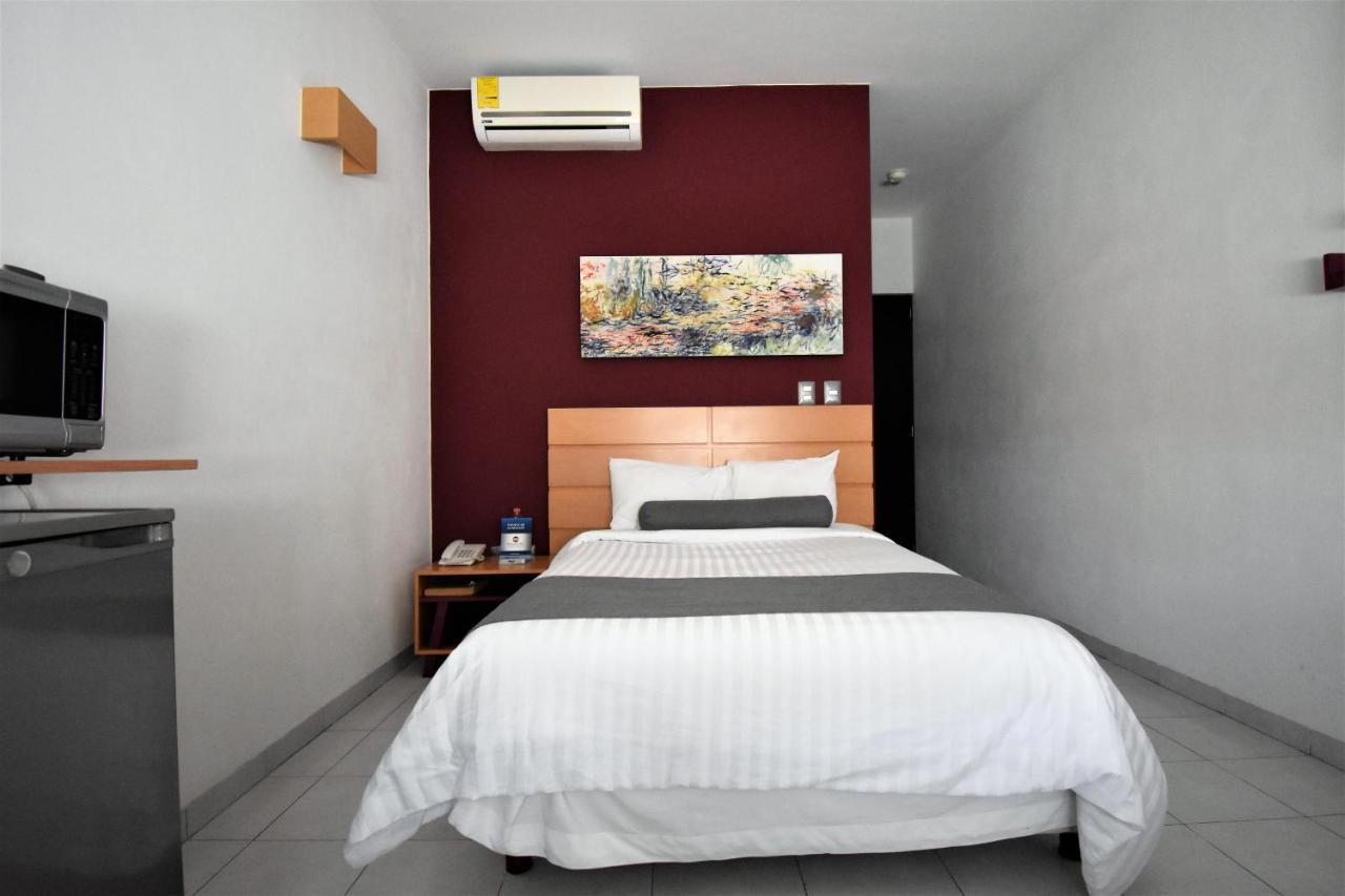 Hotel Mexico Inn Express Salamanca Kültér fotó
