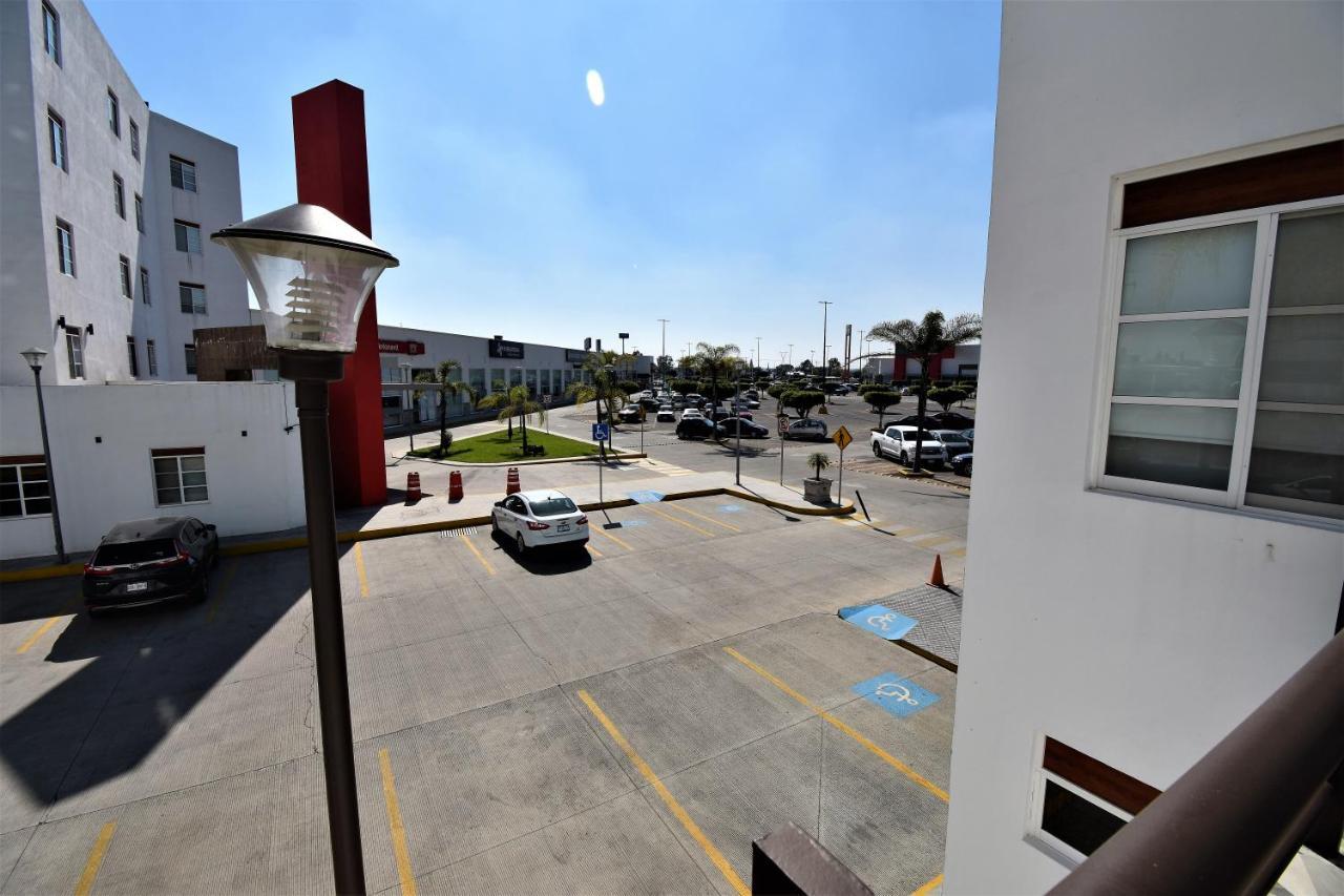 Hotel Mexico Inn Express Salamanca Kültér fotó